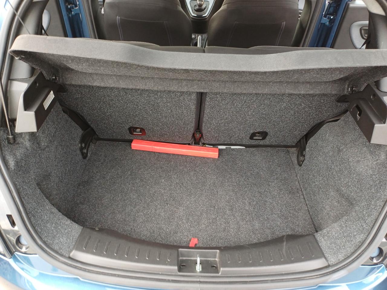 Lancia Ypsilon 1.0 FIRE FLY HYBRID 5 PORTE