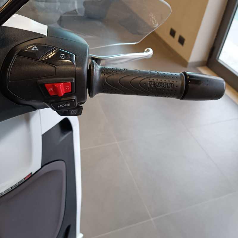 Piaggio Beverly 400 ABS-ASR - 2024