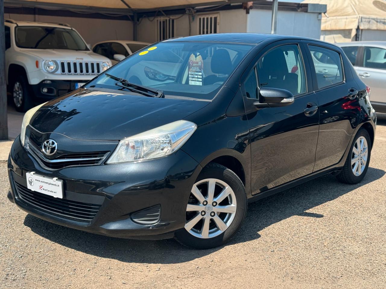 Toyota Yaris 1.0 5 porte Active - NEOPATENTATI 2012