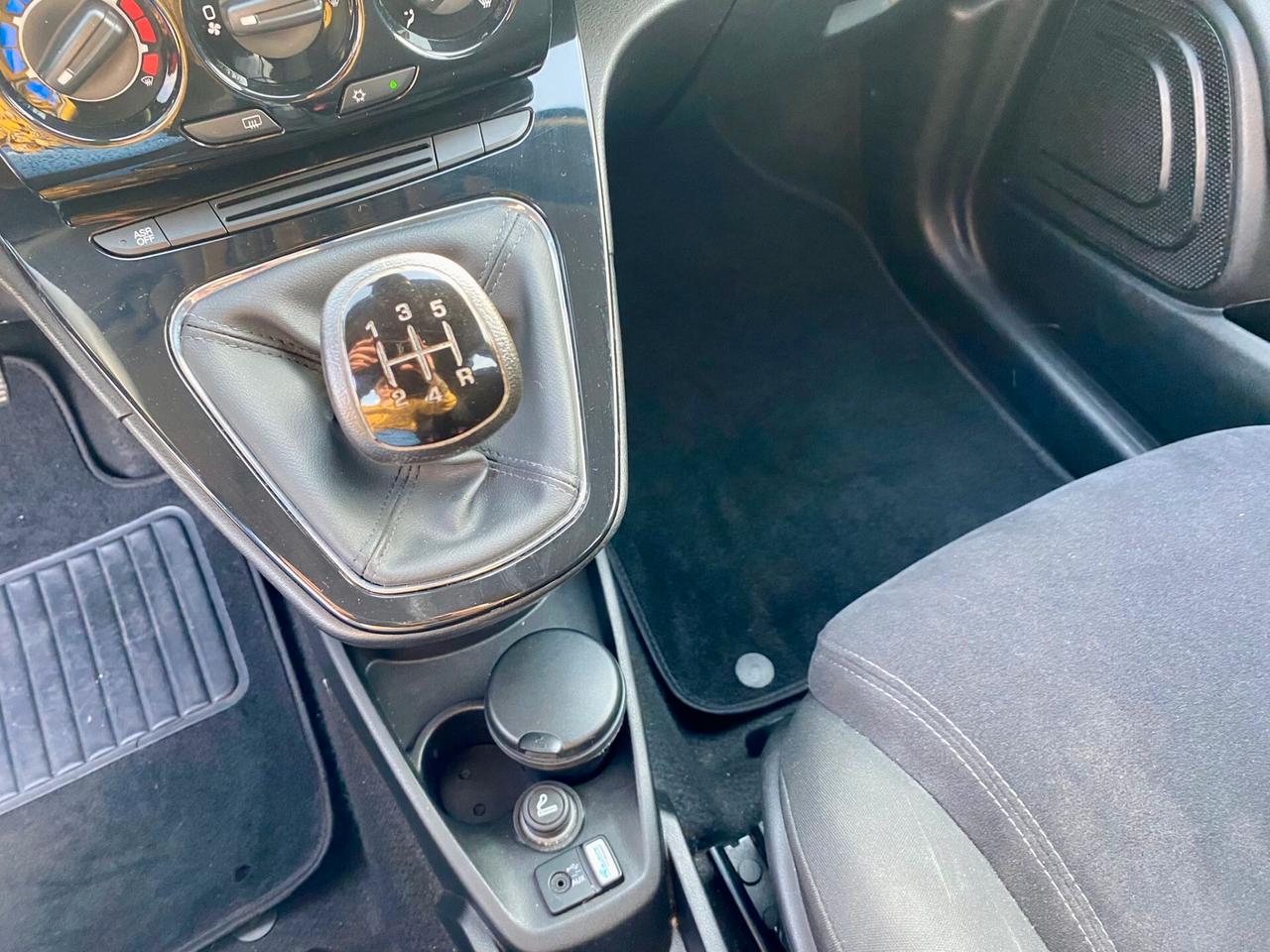 Lancia Ypsilon 1.3 MJT 16V 95 cv. 5 porte S&S Gold