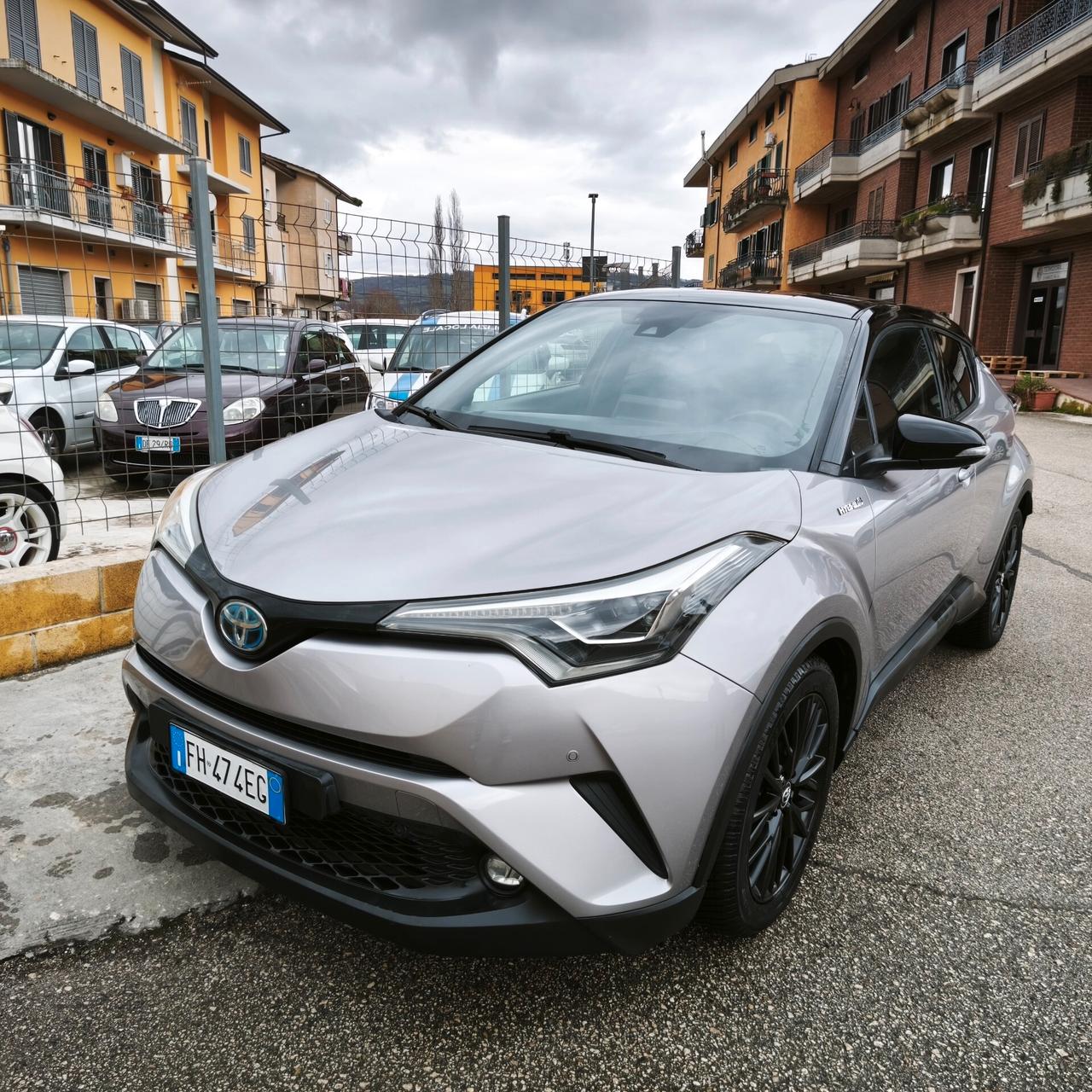 Toyota C-HR 1.8 Hybrid E-CVT Style