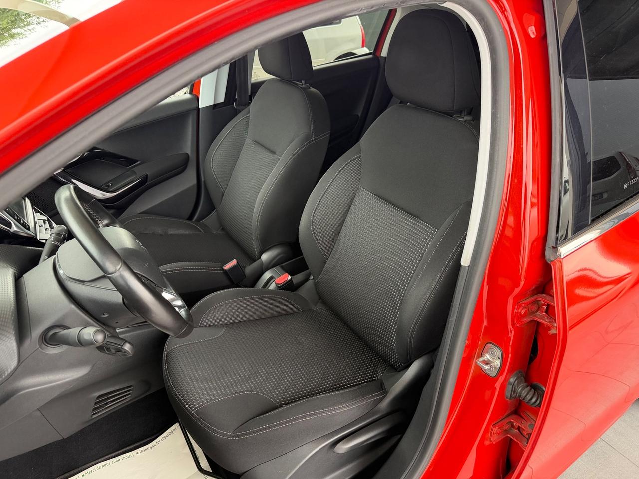 Peugeot 208 BlueHDi 75 5 porte Allure