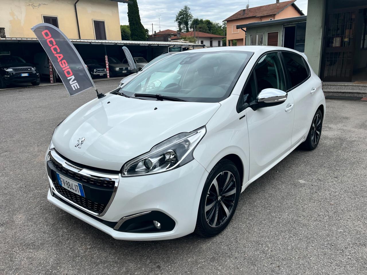 Peugeot 208 PureTech 82 Stop&Start 5 porte Signature