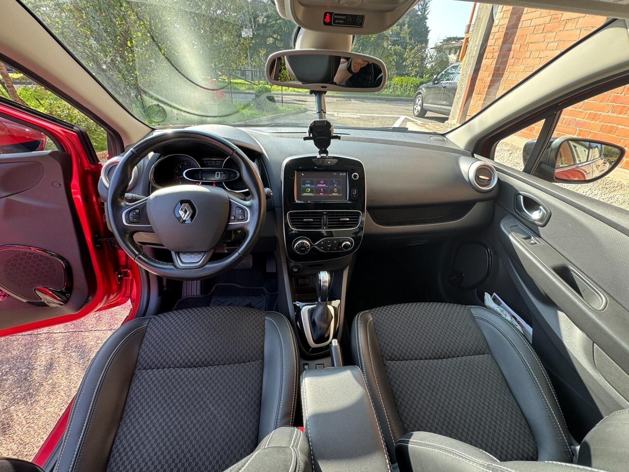 Renault Clio Sporter dCi 8V 90 CV EDC Duel2