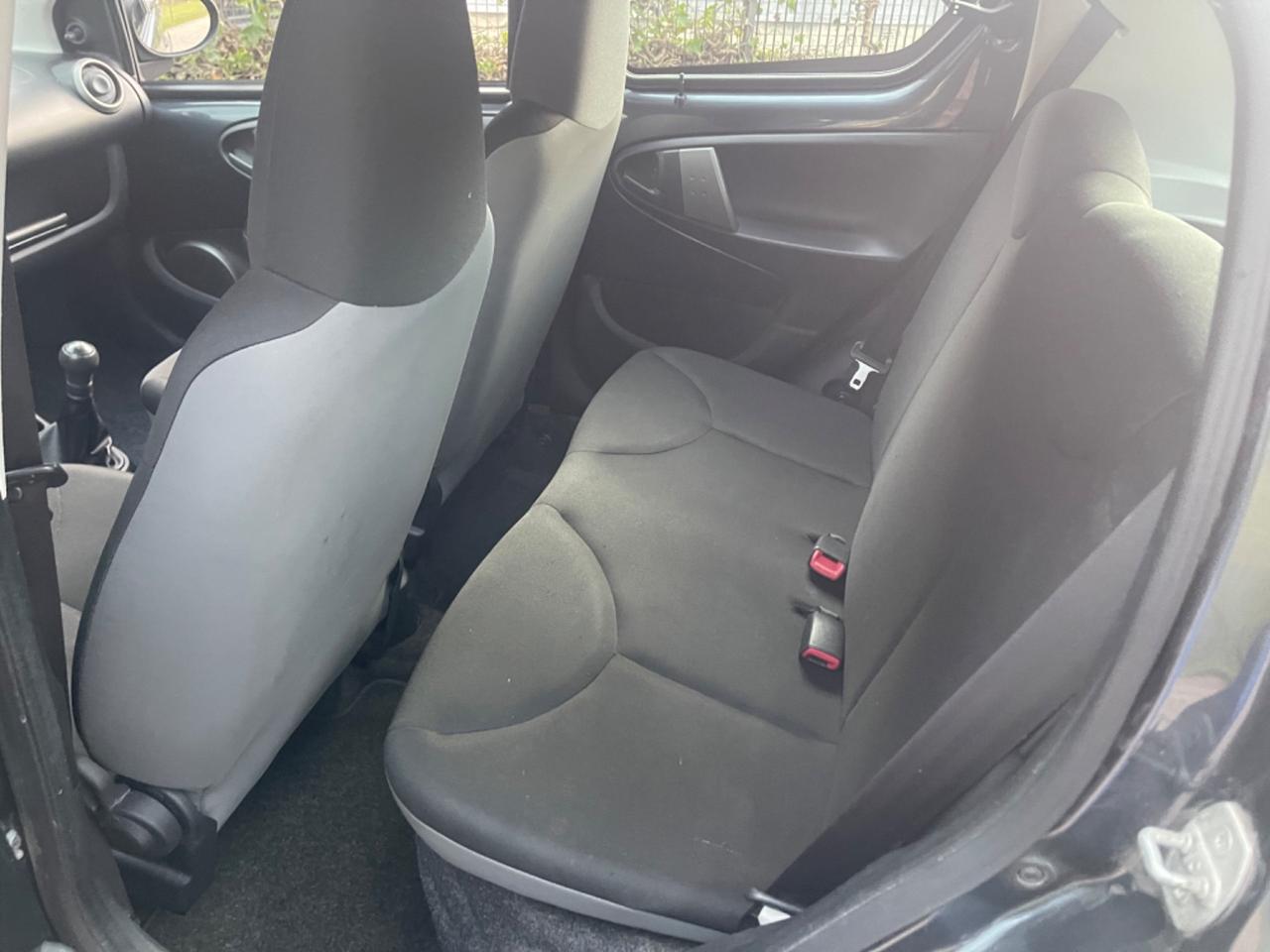 Toyota Aygo 1.0 12V VVT-i 5 porte Lounge Connect