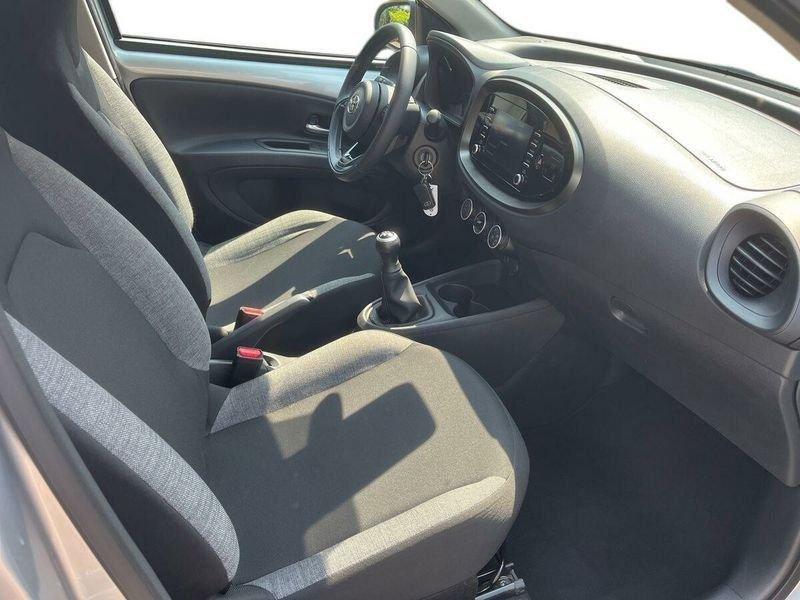 Toyota Aygo X 1.0B (72 CV) Active
