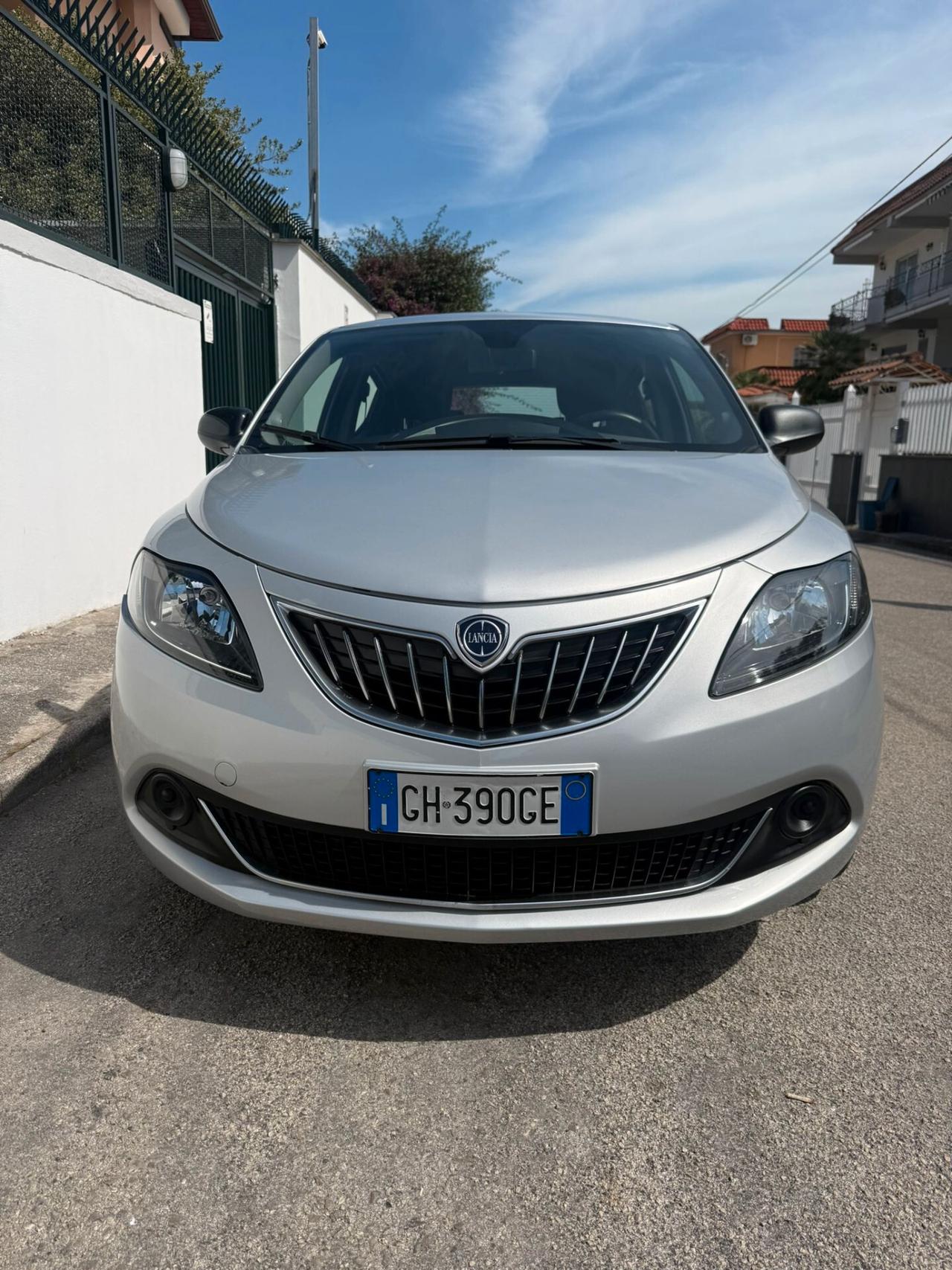 Lancia Ypsilon 1.0 FireFly 5 porte S&S Hybrid Ecochic Gold