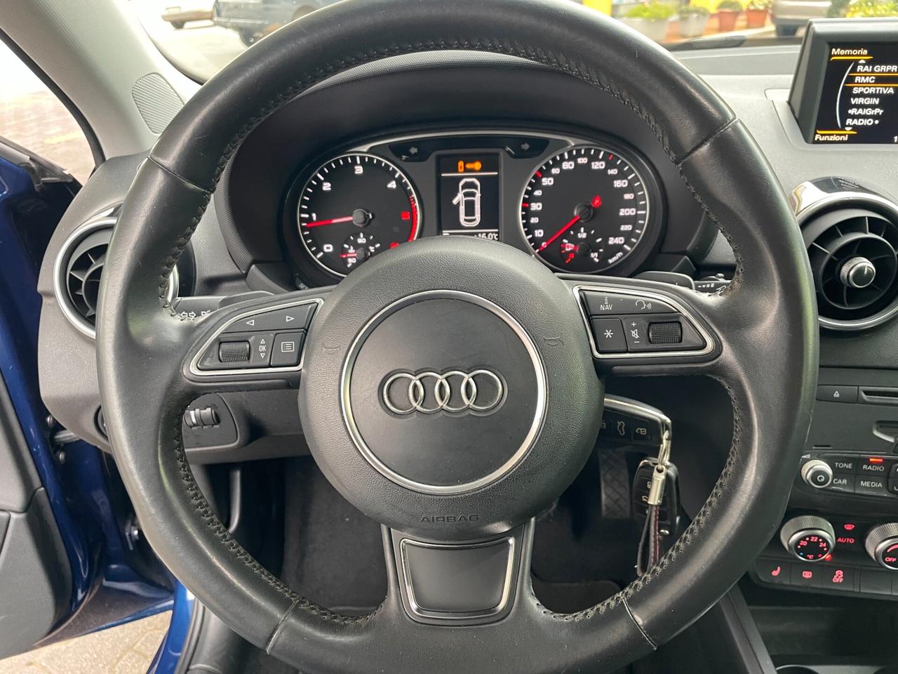 Audi A1 SPB 1.6 TDI S tronic Ambition AUTOM. FINANZIABILE