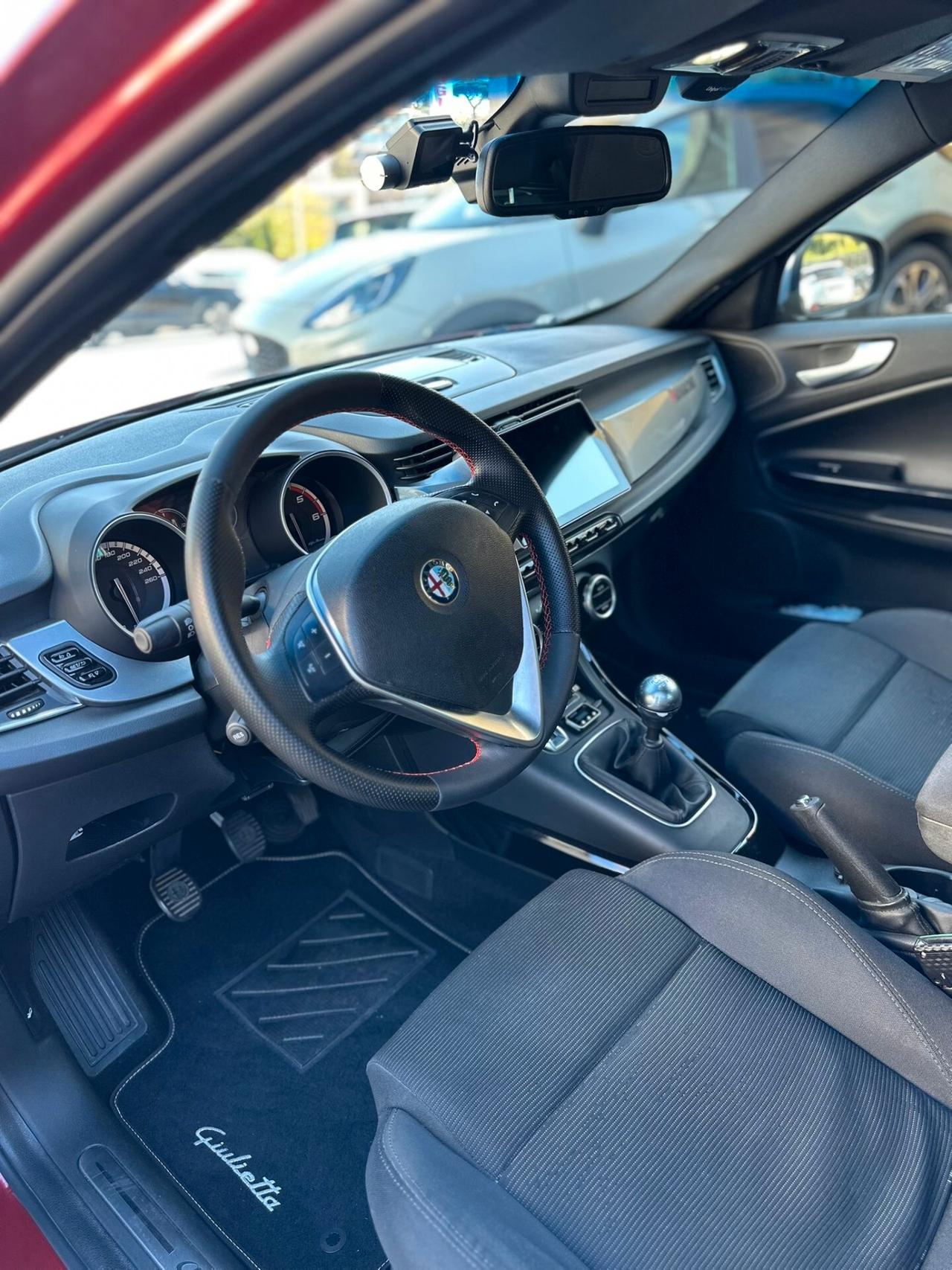 Alfa Romeo Giulietta 2.0 JTDm-2 140 CV Distinctive