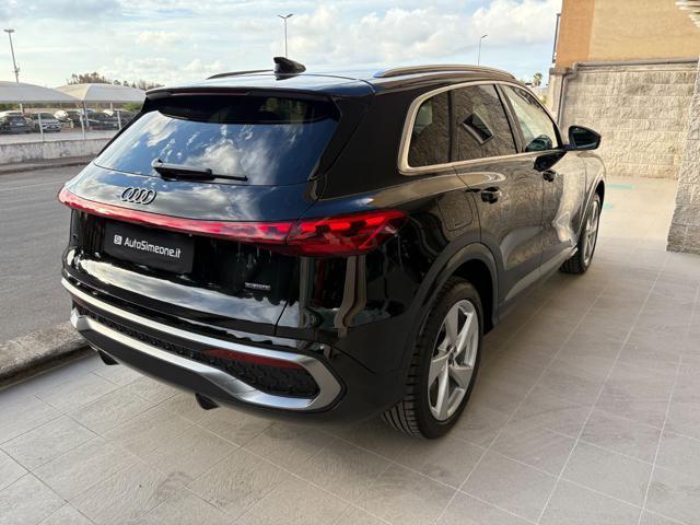 AUDI Q5 2.0 TDI mHEV+ S tronic quattro S line edition.