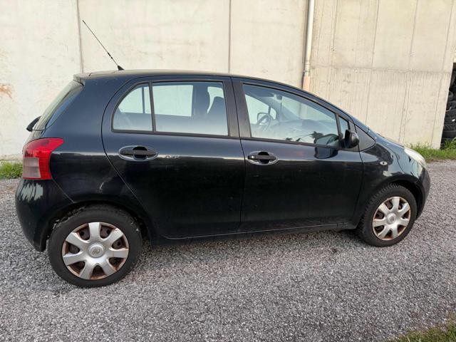 TOYOTA Yaris 1.0 5p Now senza nessun lavoro da fare