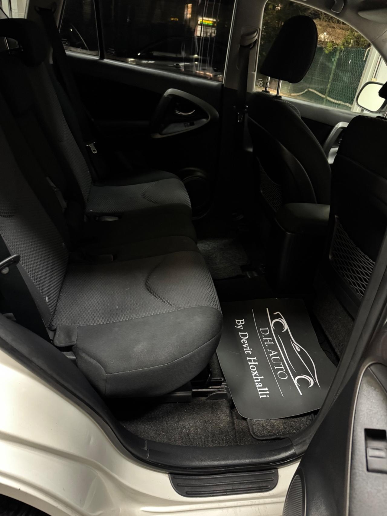 Toyota RAV 4 RAV4 Crossport 2.2 D-4D 150 CV Lounge