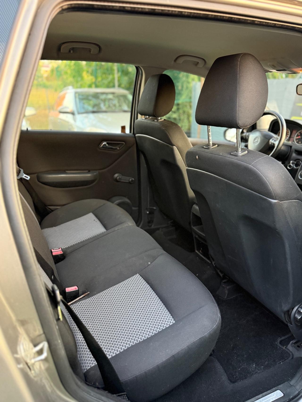Mercedes CLASSE A 150 BENZINA NEOPATENTATI
