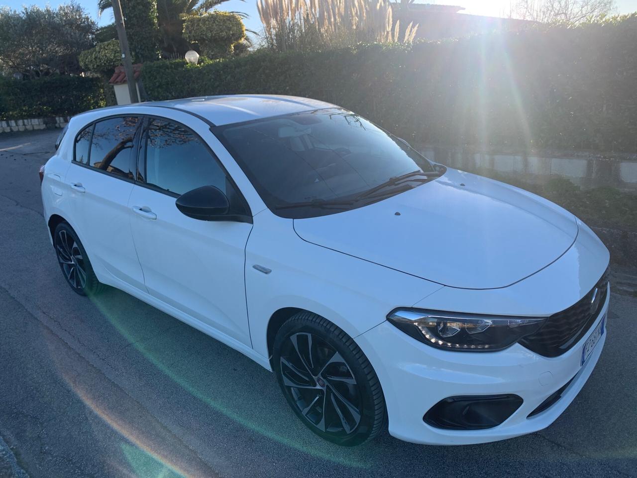 Fiat Tipo 1.6 Mjt S&S 5 porte S-Design