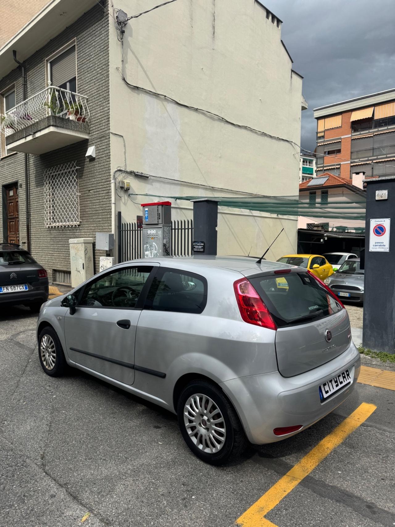 Fiat Punto 1.2 Street GPL appena revisionato