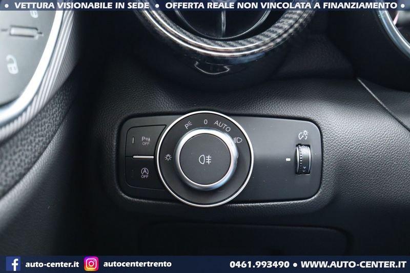 Alfa Romeo Giulia 2.0 Turbo 200CV AT8 Super TETTO