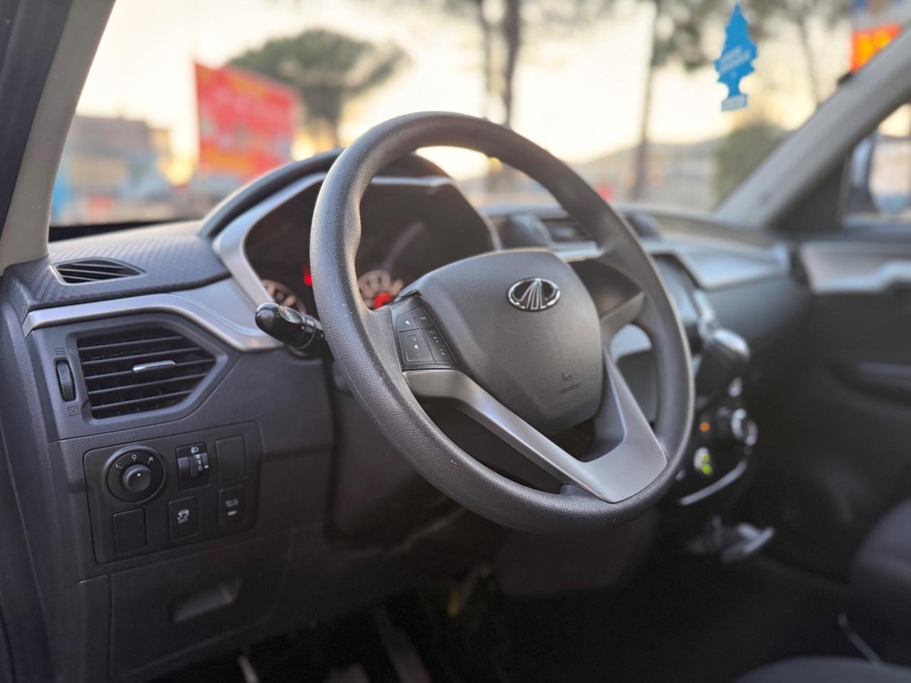 Mahindra KUV100 1.2 VVT M-Bifuel(GPL) K8