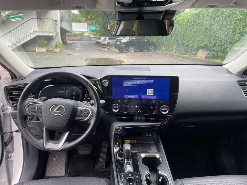Lexus NX NX 350 Hybrid 4WD VENDUTA