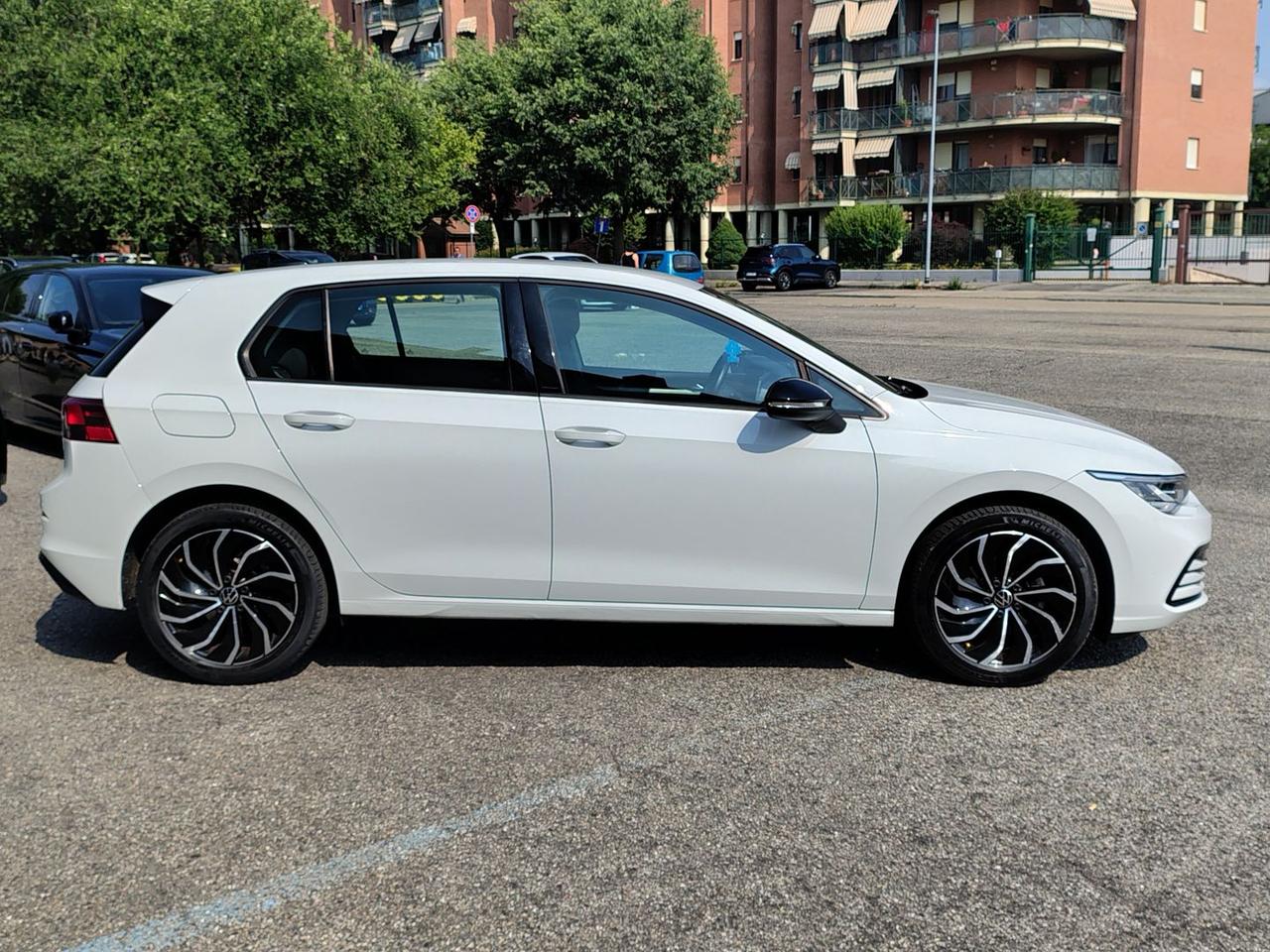 Volkswagen Golf 1st Edition Life #11215