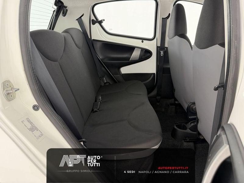 Toyota Aygo Aygo 1.0 Active connect 5p