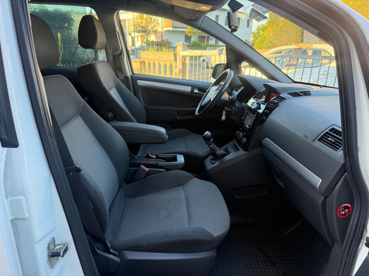 Opel Zafira 1.6 Turbo Metano 2029 7 POSTI 2012