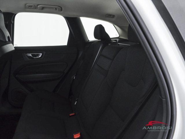 VOLVO XC60 B4 Geartronic Momentum Auto