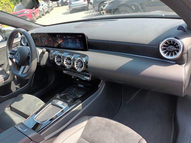 MERCEDES-BENZ A 200 D AUTOMATIC AMG ADVANCED 150CV NAV CAM "18 CARPLAY