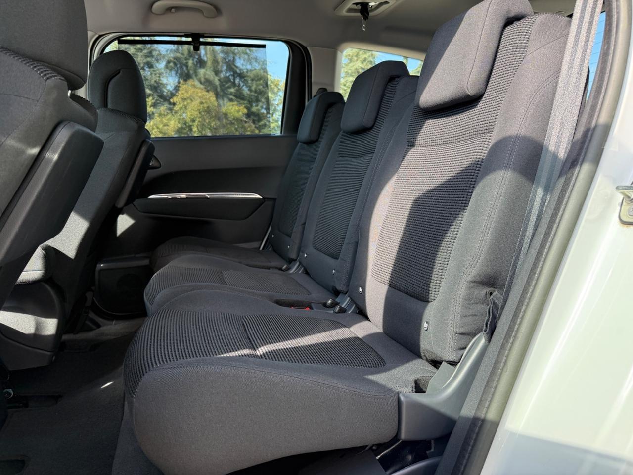 Peugeot 5008 BlueHDi 120 EAT6 S&S Active