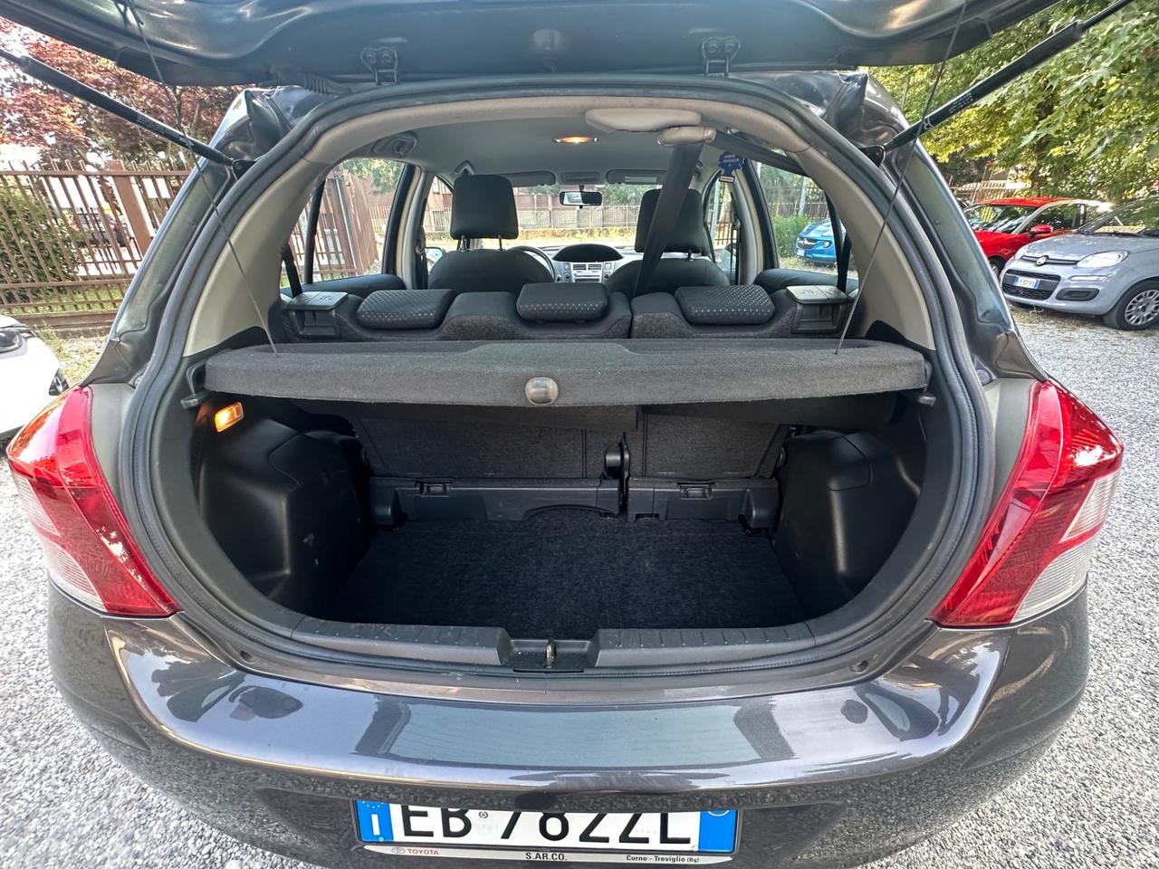 Toyota Yaris 1.3 5 porte Sol