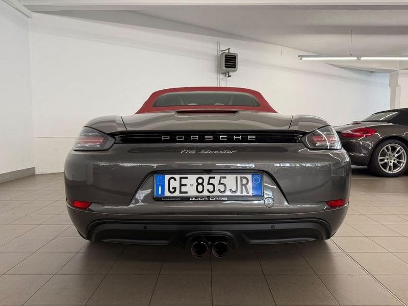 Porsche 718 2.0 Boxster