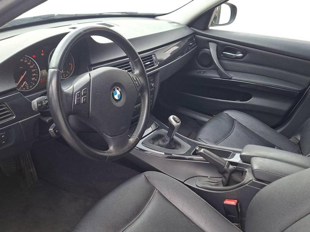 BMW Serie 3 Touring 318 d Futura