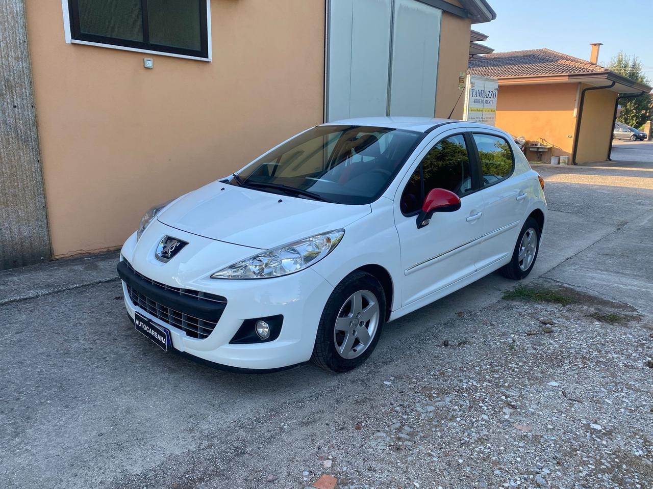 PEUGEOT 207 1.4 HDi DAVVERO MOLTO BELLA GUARDA!
