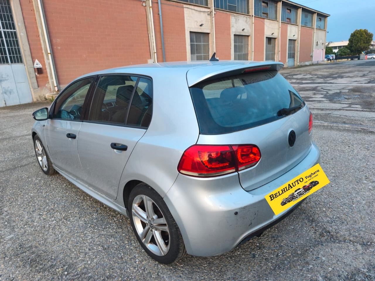 Volkswagen Golf 2011----1.6 Diesel