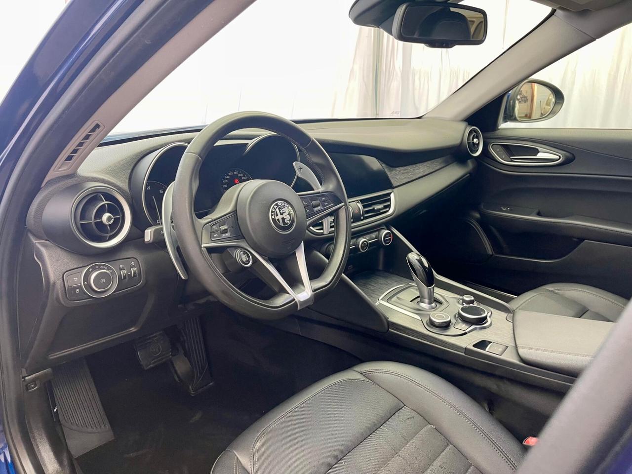 Alfa Romeo Giulia SUPER - AUTOMATICA CAMBIO F1 MISTO PELLE PRONTA CONSEGNA