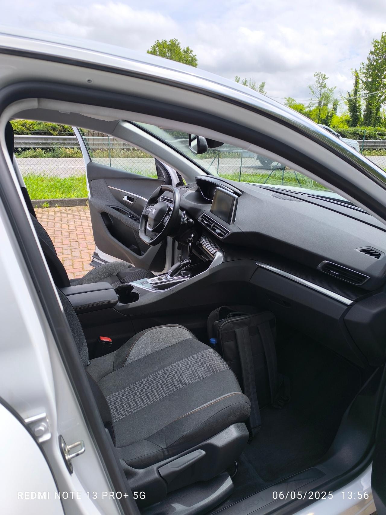 Peugeot 5008 BlueHDi 130 S&S Business