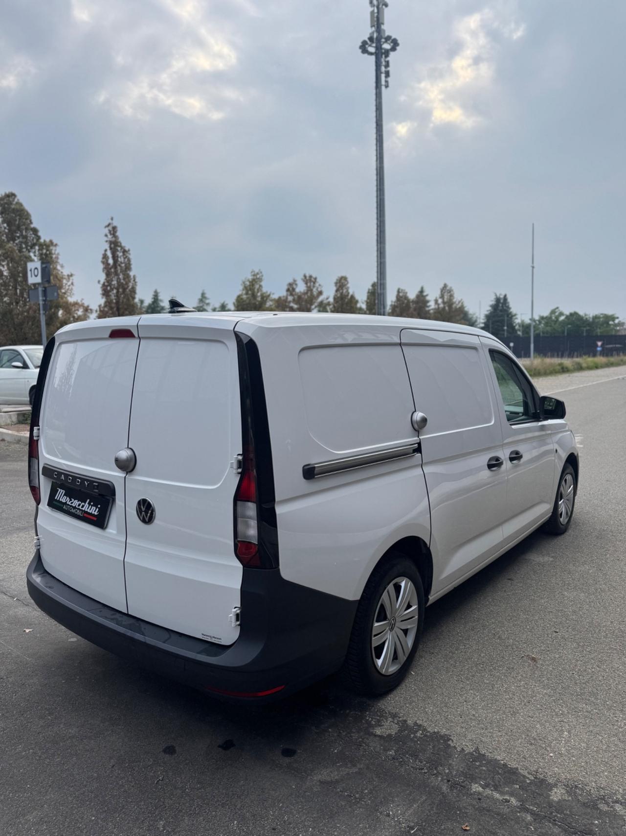 VOLKSVAGEN CADDY MAXI 2.0 TDI AUTOMATICO 2023
