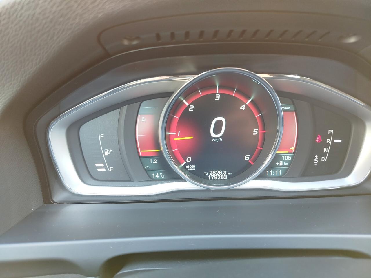 Volvo V60 D4 Geartronic Summum