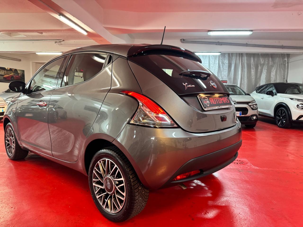 Lancia Ypsilon 1.0 FireFly 5 porte PREZZO VERO