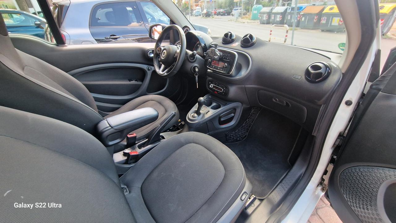 Smart ForTwo 90 0.9 Turbo twinamic PASSION * LED+ PANORAMA*