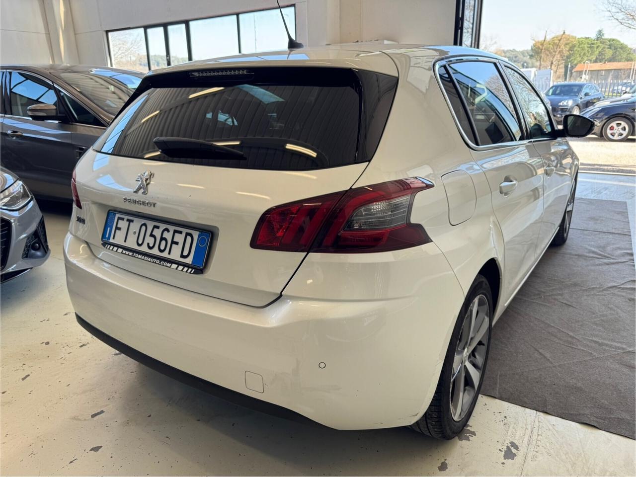 Peugeot 308 HDI 120cv Automatica