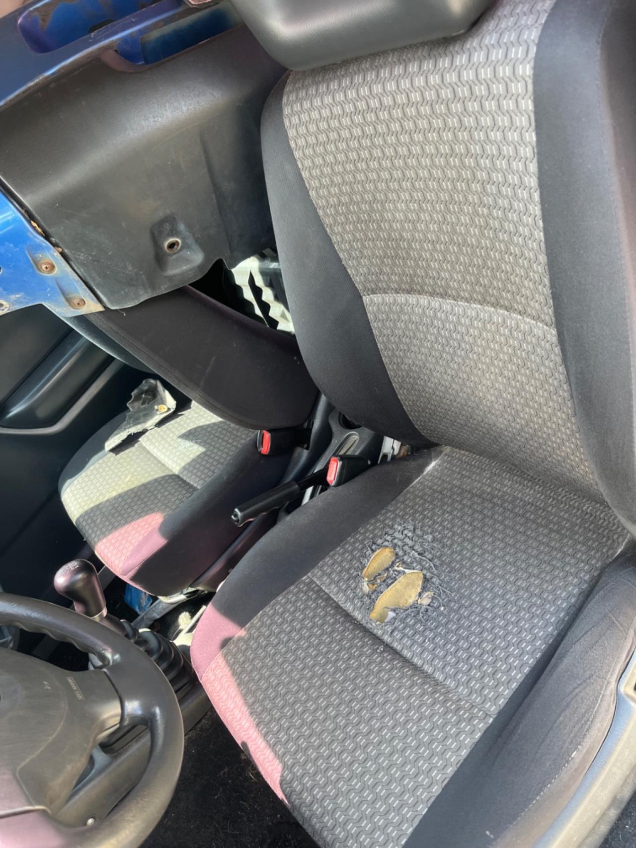 Suzuki Jimny 1.3i 16V sinistrato
