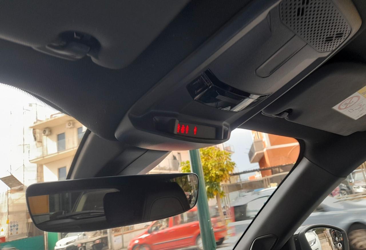 Peugeot 2008 BlueHDi 130 S&S EAT8 GT