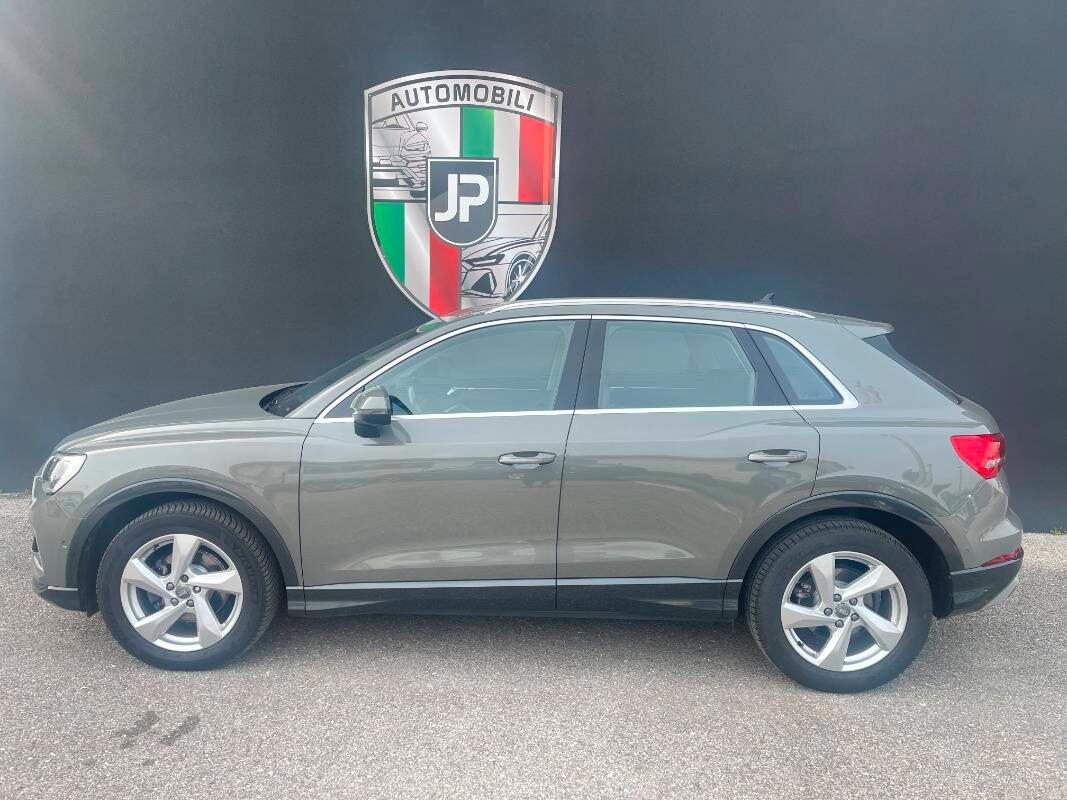 Audi Q3 35 2.0 tdi Business Advanced s-tronic