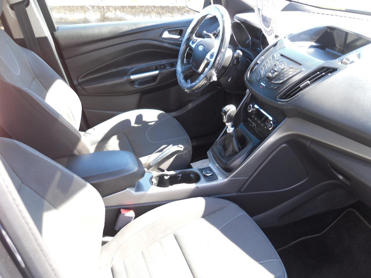 Ford Kuga 2.0 TDCI 140 CV Titanium