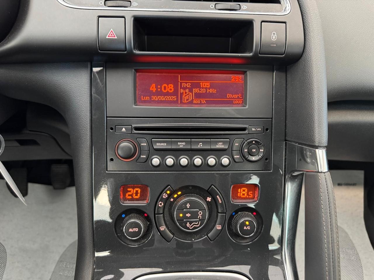 Peugeot 3008 1.6 HDI 112CV TECNO 2011