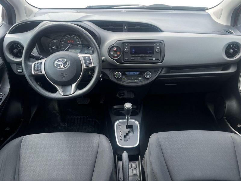 Toyota Yaris Yaris 5p 1.5h Cool my18