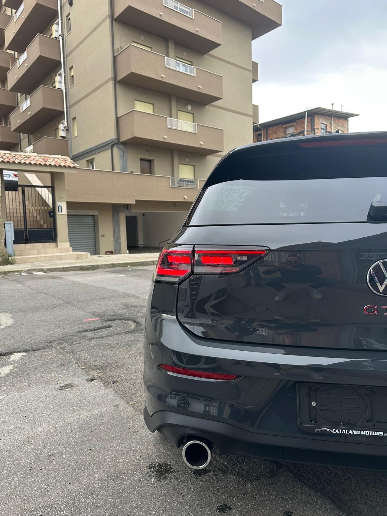 Volkswagen Golf GTI 2.0 TSI DSG