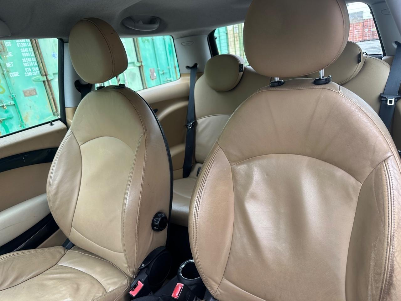 Mini 1.6 16V Cooper PELLE