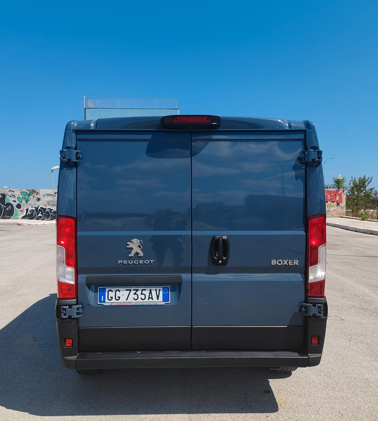 Peugeot Boxer 330 2.2 BlueHDi 120 S&S PC-TN Furgone PARI AL NUOVO