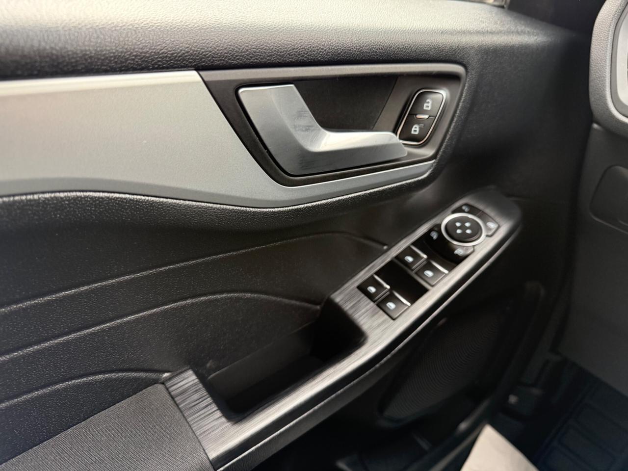 Ford Kuga 1.5 EcoBlue 120 CV aut. 2WD Connect